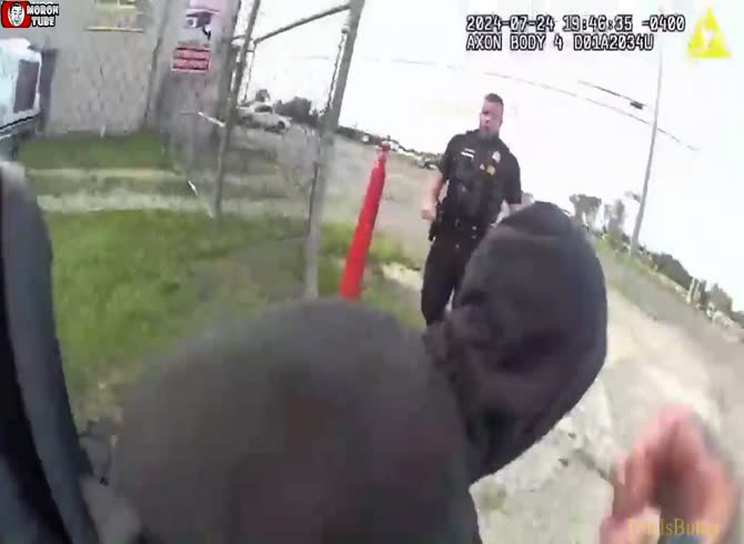 Video :After his dog attacks him, a police officer abuses it